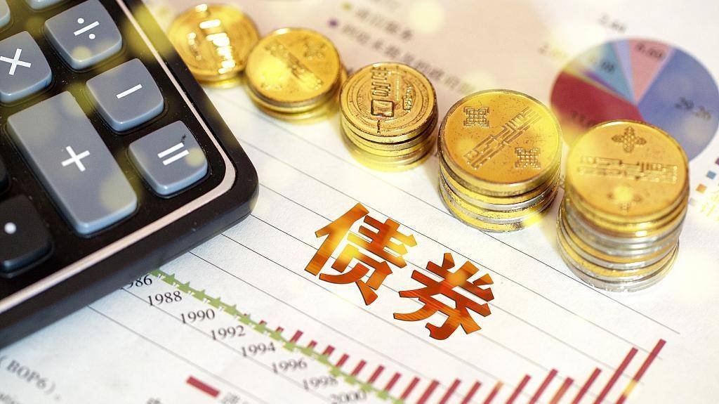比特币突破12.2万美元逼近历史高位，机构资金流入推动加密市场涨势